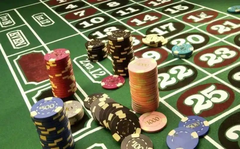 lunastoto login dashboard with live football and casino sections